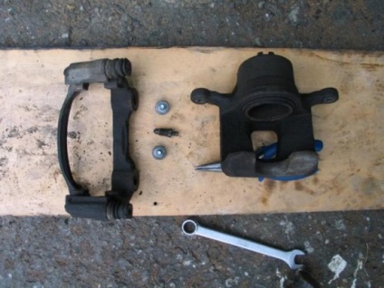 Repararea etrier față la sistemul de frânare · nissan nissan · faq nissan (șubler) Repararea etrier față la sistemul de frânare · nissan nissan · faq nissan