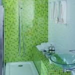 Repararea de cameră baie mozaic (baie renovată) Repararea de cameră baie cu mozaic
