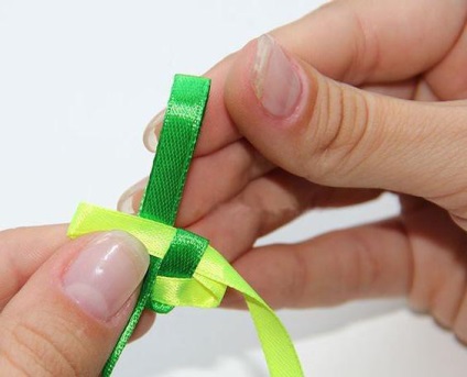 Cauciuc kanzashi păr de țesut, mașini de idei și Masterclass (elasticelor păr kanzashi) Cauciuc kanzashi păr mașini de țesut, idei și Masterclass