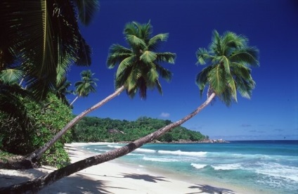 Sezon pentru o vacanță în climatul Seychelles și de vreme de o lună de pe insula (Sezonul 2017) (vremea în Seychelles pe lună) Sezon pentru o vacanță în climatul Seychelles și de vreme de o lună pe insulă (2017 sezon)