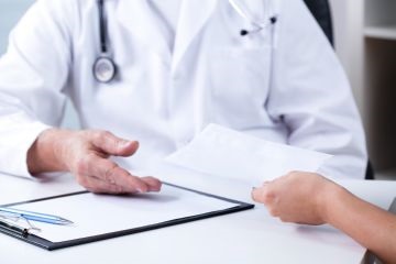 Câte zile medical plătit anual angajat (spital) Câte zile medical plătit anual angajat