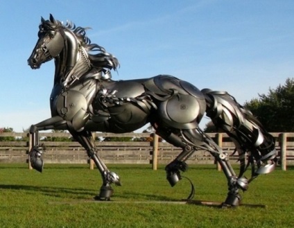 Sculpture din metal (fier vechi de la dreapta la stânga) Sculpture din metal