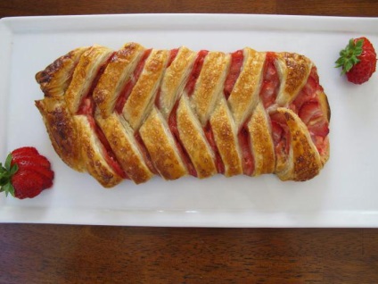 Puff căpșuni - rapid, ușor și gustos (delicios) Puff căpșuni - rapid, ușor și delicios