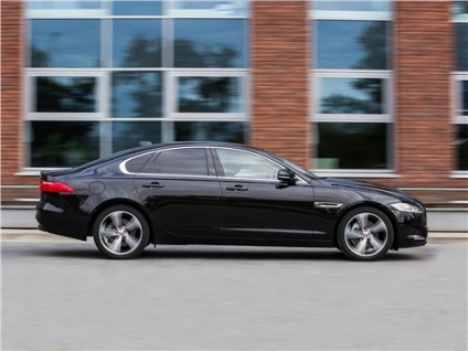 mercedes-benz test comparativ de e-class, xf jaguari (e-klasse) Mercedes-Benz de referință de e-class, jaguar xf