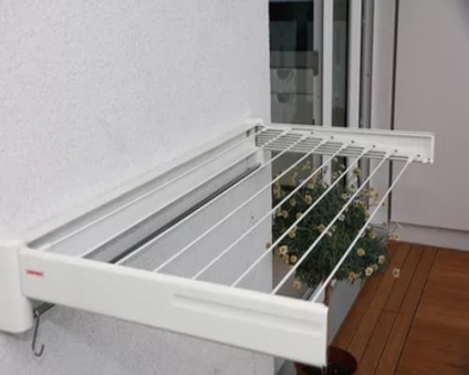 spalatorie pe haine balcon (durata de viață scurtă) uscator de rufe pe balcon