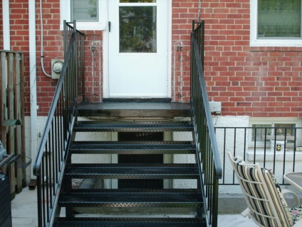 scări în aer liber la etajul al doilea al caracteristicilor sale și a tipurilor (specii) scări în aer liber la etajul al doilea al caracteristicilor și a tipurilor sale