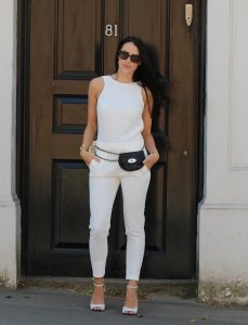 Lucrurile sunt în vacanță - alege garderoba perfecta pentru o vacanta, allsisters (dulap) Lucrurile sunt în vacanță - alege garderoba perfecta pentru o vacanta, allsisters