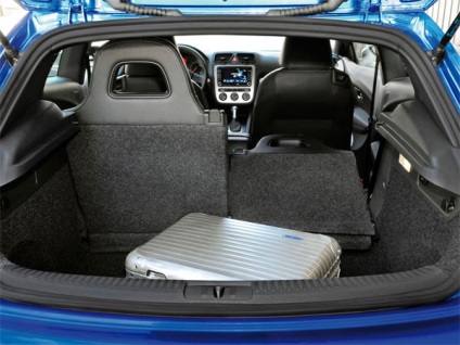 Volkswagen Scirocco - fratele de golf spectaculos (VW Sirocco) Volkswagen Scirocco - fratele de golf spectaculos