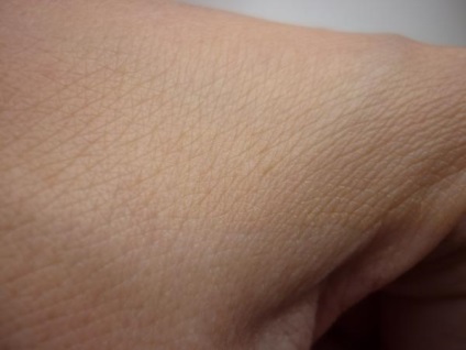 Toate defectele de pe fata cu creme din minerale Maybelline affinitone - comentarii de produse cosmetice (masca) Toate defectele de pe fata cu creme din minerale Maybelline affinitone - despre cosmetice comentarii