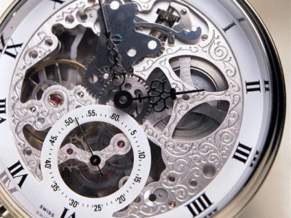 Chronometer - este aceea a mecanismului sau acuratețea - politetea regilor (precizie) Chronometer - este aceea a mecanismului sau acuratețea - politetea regilor