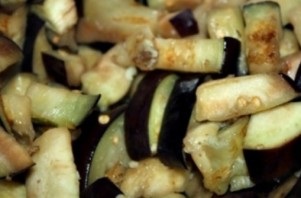 vinete coapte cu ciuperci (coapte) Vinete coapte cu ciuperci
