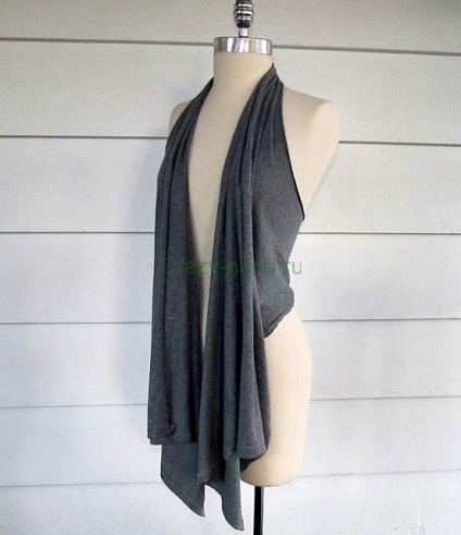 Vest de tricouri cu mâinile lor (îmbrăcăminte) Vest de tricouri cu mâinile lor