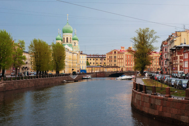 White Nights in Sankt Petersburg atunci când începutul și la sfârșitul anului 2017