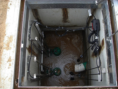 Curățarea septică colmatare tanc de lupta, curățarea mâinile lor (fosa septica) Curățarea septică colmatare tanc de lupta, curățare propriile lor mâini