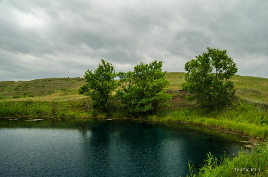 lac albastru și denivelare de munte, regiunea Samara, Serghie Zona (ONB) lac albastru și denivelare de munte, regiunea Samara, zona Serghie
