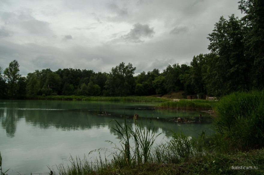 lac albastru și denivelare de munte, regiunea Samara, Serghie Zona (ONB) lac albastru și denivelare de munte, regiunea Samara, zona Serghie