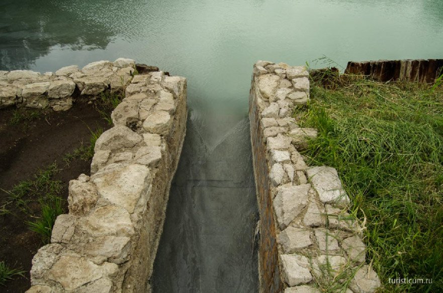 lac albastru și denivelare de munte, regiunea Samara, Serghie Zona (ONB) lac albastru și denivelare de munte, regiunea Samara, zona Serghie