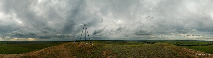 lac albastru și denivelare de munte, regiunea Samara, zona Serghie