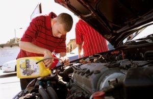 Care lichid este turnat într-o listă de sfaturi și auto - avtopuls dvs. (foarte) Care lichidul se toarnă în mașină, și o listă de sfaturi - avtopuls dvs.