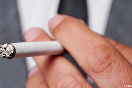 Cum să fumeze mai puțin și ajută dacă să-l arunce (ajutor) Cum să fumeze mai puțin și ajută dacă să-l arunce