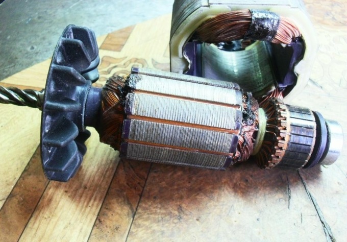 Ca acasă cu motor înapoi (derulare înapoi) Ca acasă cu motor înapoi
