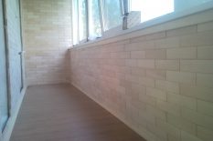 Cum să picteze zidul de cărămidă pe balcon (caramida) Cum să picteze zidul de cărămidă pe balcon