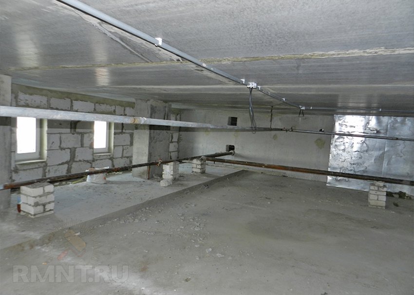Cum pot adăuga un spațiu pod la apartament (acțiune de proiectare mansardă) Cum pot adăuga un spațiu pod la apartament