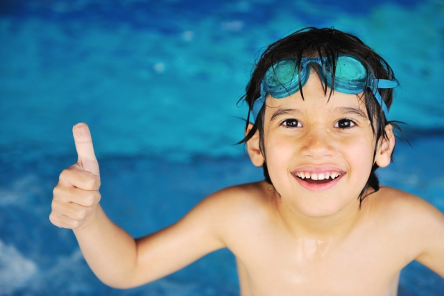 Ca un copil bolnav dupa obtinerea piscina Waterworld, lume de apă - Revista Online