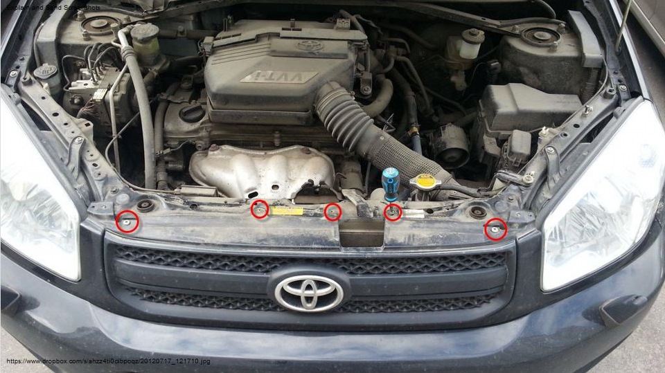 Cum de a elimina bara de protecție din față pentru Toyota RAV 4 (2000-2006)