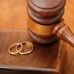 Cum să înlocuiască numele unui copil într-un divorț