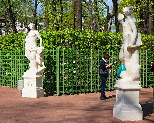 grădină de vară - ghid București (în St. Petersburg, vizitarea obiectivelor turistice) grădină de vară - ghid de la București