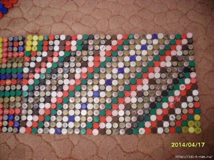 Mozaică din capace din plastic (nici un comentariu) Mozaică din capace din plastic