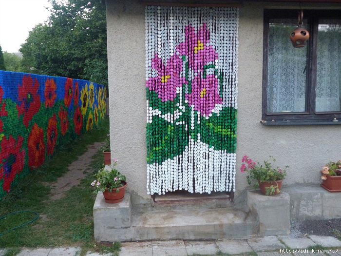 Mozaic de capace din plastic (închizători) Mozaică din capace din plastic