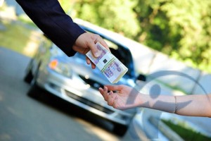 Este posibil pentru a verifica masina pentru un depozit atunci când cumpără (masina de bază ca garanție) Este posibil pentru a verifica masina de garanție atunci când cumpără