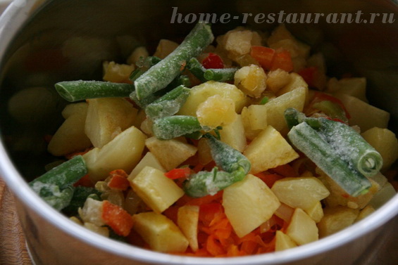 tocană de legume cu cartofi - restaurant acasă (cartofi) tocană de legume cu cartofi - restaurant acasă