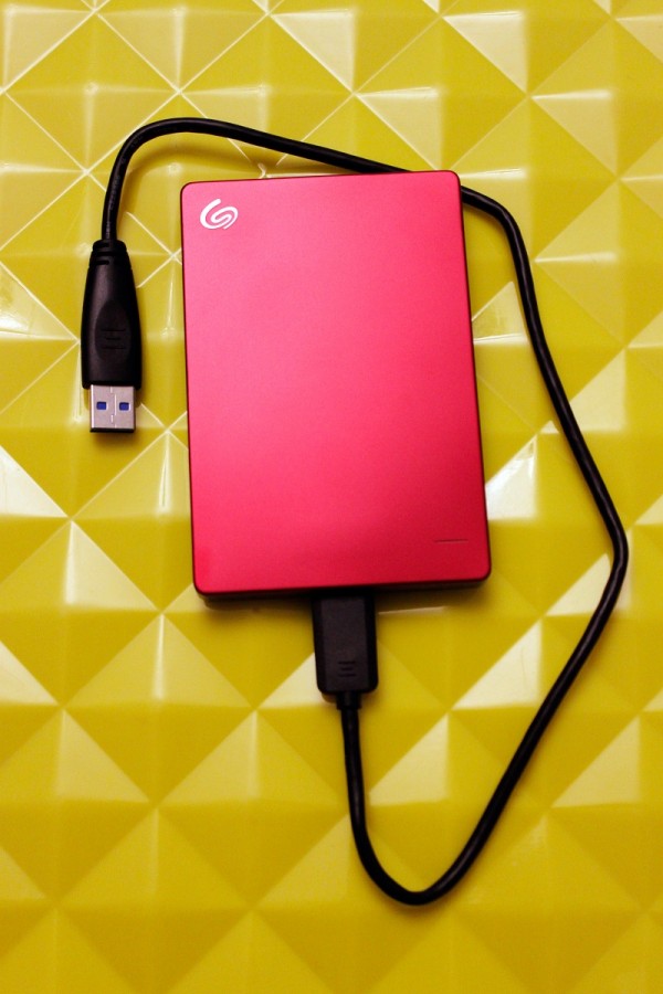 Periferice - Privire de ansamblu externă de rezervă hdd seagate 2TB, plus subțire, experți club de dns (laptop-uri) Periferice - Privire de ansamblu externe de rezervă, plus hdd seagate 2TB, experți club de subțire dns