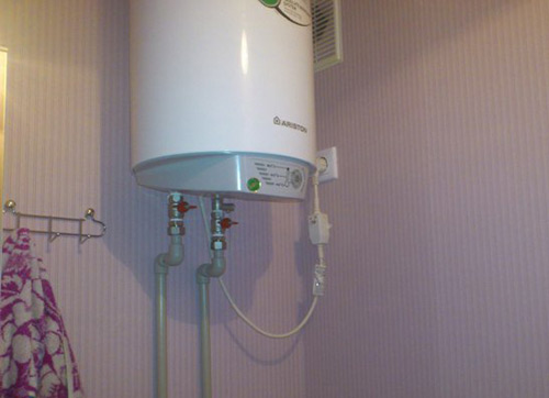 Conectarea cazanului la sursa de alimentare (decizie corectă va fi) Conexiune cazanului la rețeaua de electricitate