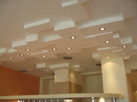Plafoane din gips-carton, în sala foto soluții interesante (plafoane) Plafoane din gips-carton, în sala foto soluții interesante