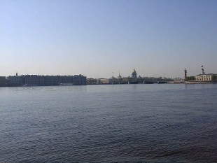 River în București (București) River în București