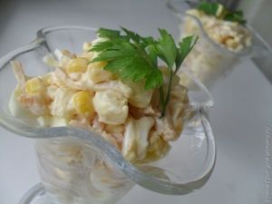 carbonat de salată și ananas (carbonat) Salata cu carbonat și ananas