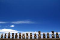 statui Moai pe Insula Paștelui - minuni ale lumii (de Paști) statui Moai pe Insula Paștelui - minuni ale lumii