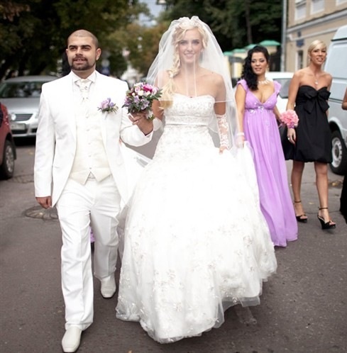 Nunta Olga Agibalova și Ilia gazhienko, Dom-2 (Wedding) Nunta Olgi Agibalovoy și Ilia gazhienko, Dom-2