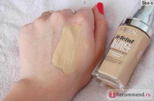Fundația L'Oréal alianță perfectă - «perfecțiunea nu a auzit (cremă) Fundația L'Oréal alianță perfectă - «nu perfecțiune, nu a auzit