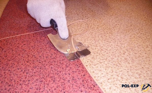 sudare Linoleum la rece - caracteristicile și instrucțiuni pas cu pas! (Sudare) sudare Linoleum la rece - caracteristicile și instrucțiuni pas cu pas!