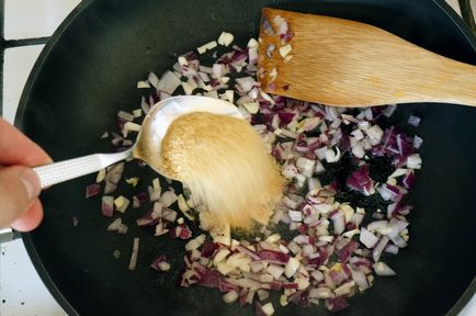 Burger american cu carne de pui si bacon, sos de gratar de casă - Andy Chef - un blog despre produse alimentare, și (blog) Burger american cu carne de pui si bacon, sos de gratar de casă - Andy Chef - un blog despre mâncare și
