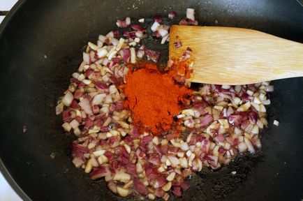 Burger american cu carne de pui si bacon, sos de gratar de casă - Andy Chef - un blog despre mâncare și (sosul) Burger american cu carne de pui si bacon, sos de gratar de casă - Andy Chef - un blog despre mâncare și