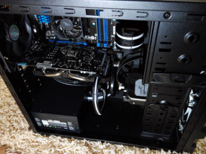 Negru și alb - unitate de sistem Modding (negru) Alb-negru - unitate de sistem modding