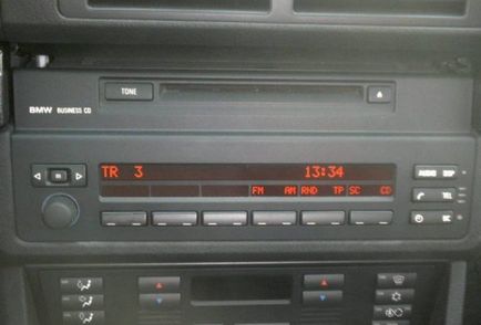 BMW E39 - înlocuirea radio și instalarea regulată a amplificatorului (standard) BMW E39 - înlocuirea regulată de radio și de instalare a amplificatorului