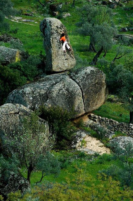 Bouldering (19 poze) (carabine) Bouldering (19 poze)