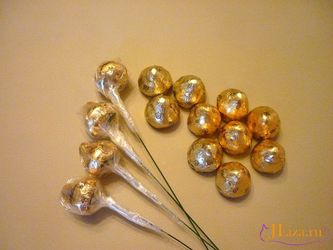Buchet de dulciuri cu mâinile sale (bomboane de ciocolată de brand) Buchet de dulciuri cu mâinile sale